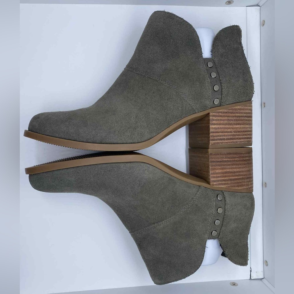 Koolaburra by UGG~Sofiya Suede Leather Ankle Boots Dusty Olive 1096440 Size 10.5 - Picture 5 of 10
